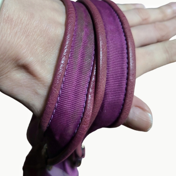 Coach Signature Poppy Handbag - Picture 14 of 14